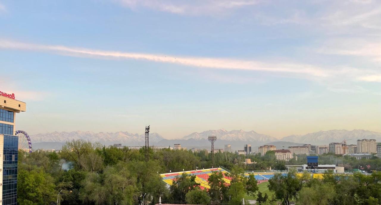 Logvinenko apartment Bishkek Esterno foto